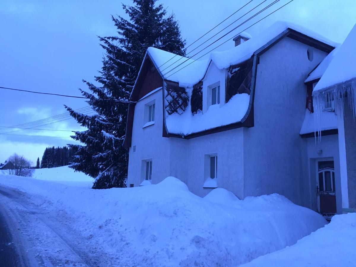 Ubytovani U Mateje Horni Blatna Bagian luar foto